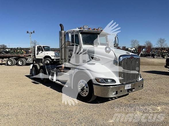 Peterbilt 384 Traktorske jedinice
