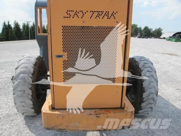 SkyTrak 8042 Teleskopski viličari