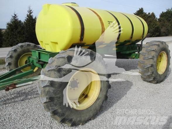 YETTER 1600 Rasipači mineralnog  gnojiva