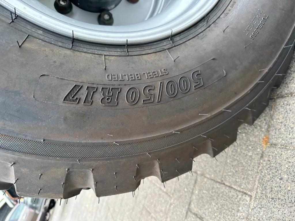 Hyundai 55W-9A Bageri na kotačima