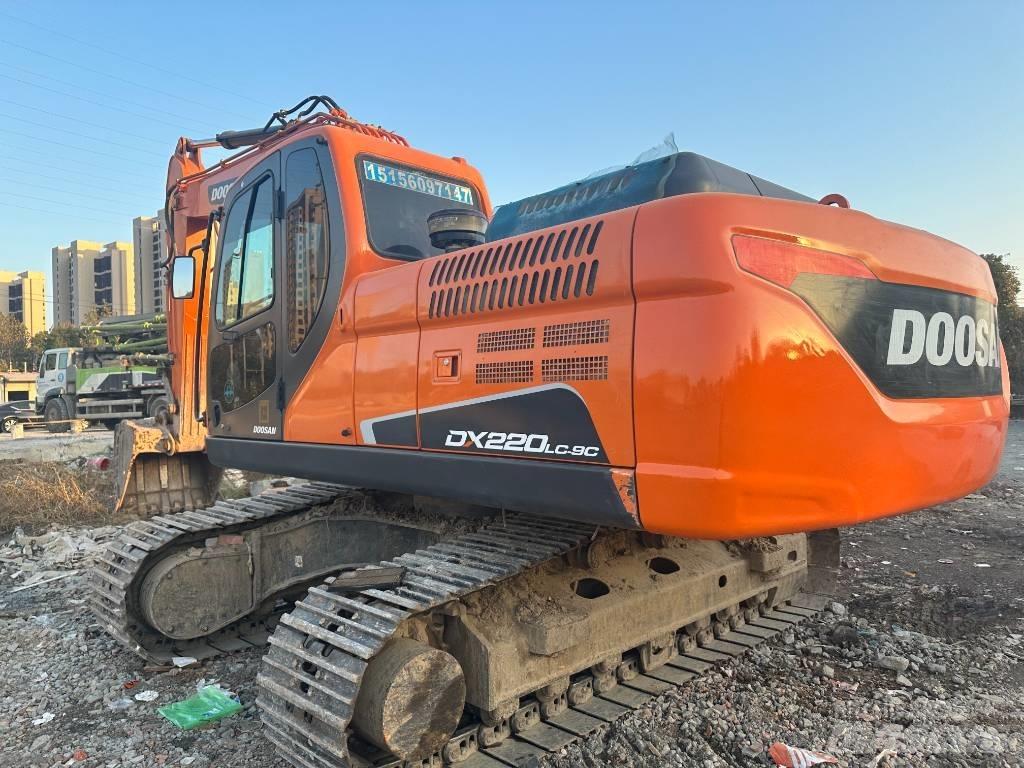 Doosan DX220LC-9 Bageri gusjeničari