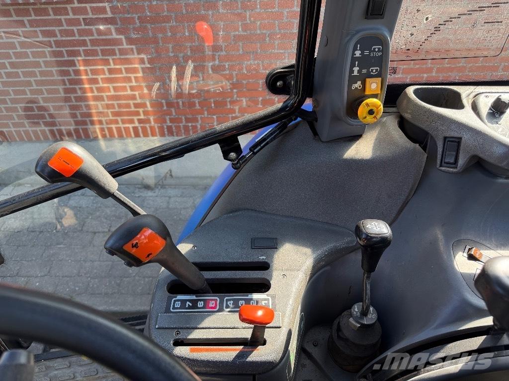 New Holland TS 115 Traktori