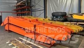 Doosan DX 225 LRA Utovarne korpe