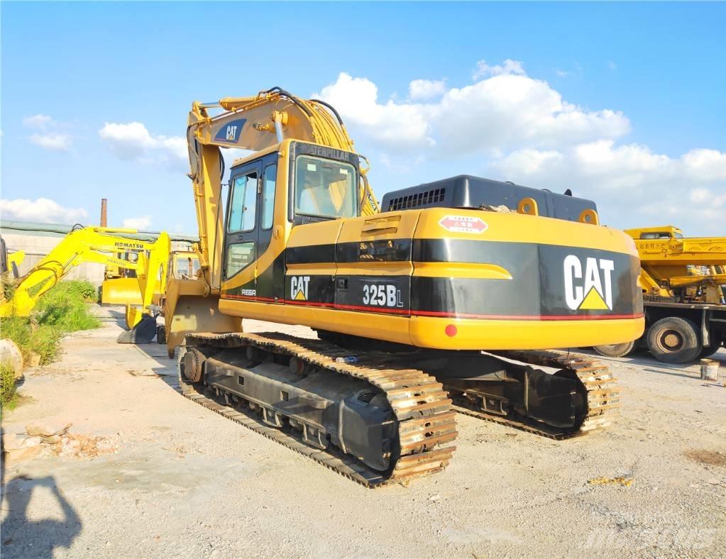 CAT 325B Bageri gusjeničari