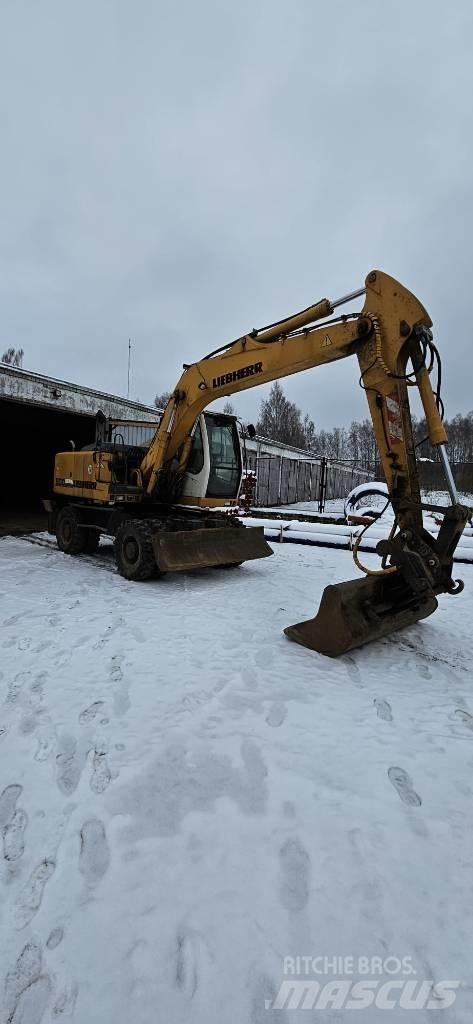 Liebherr A 900 C Bageri na kotačima