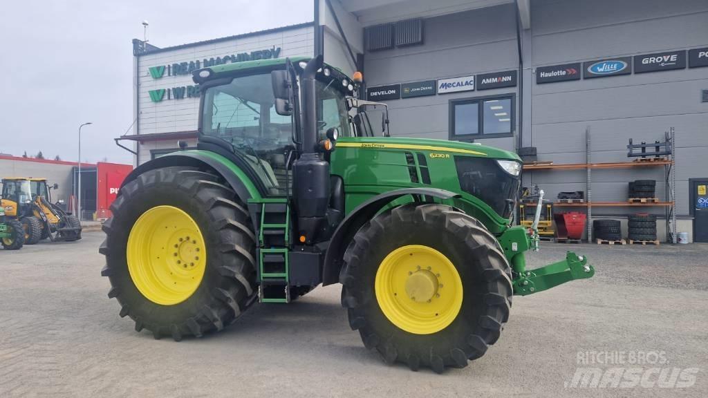 John Deere 6230 R Traktori