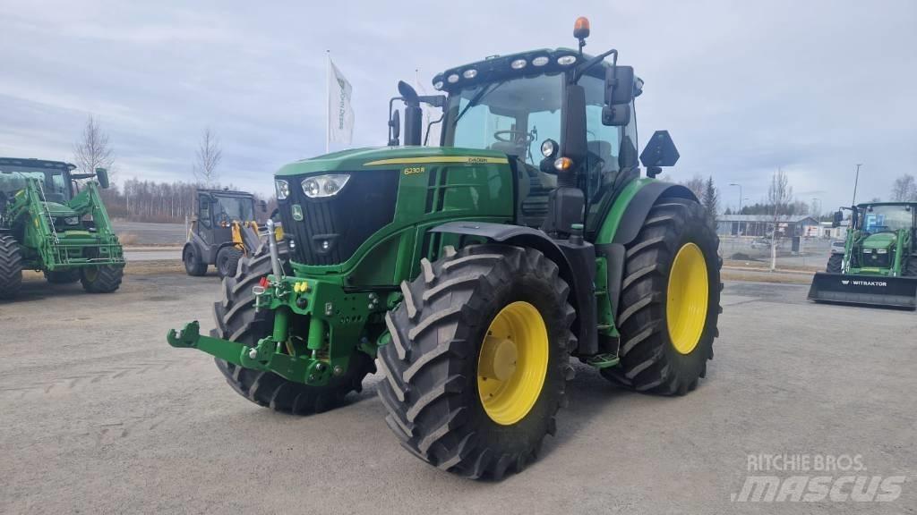 John Deere 6230 R Traktori
