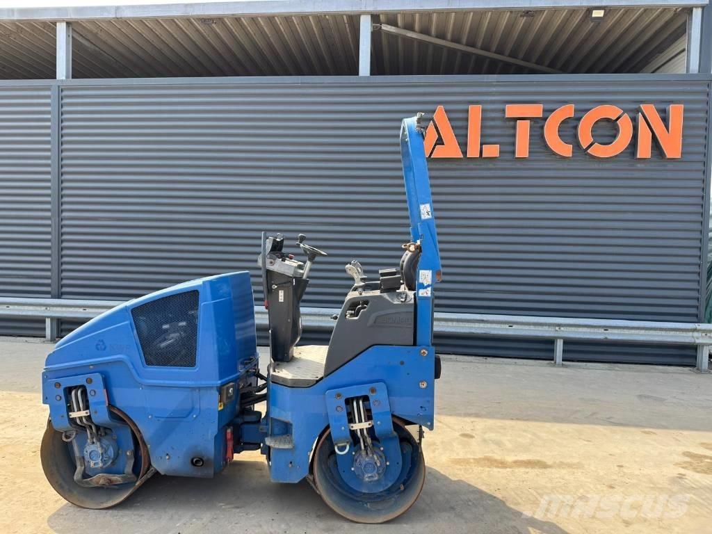 Bomag BW 100 AD-5 Valjci sa dvojnim bubnjem