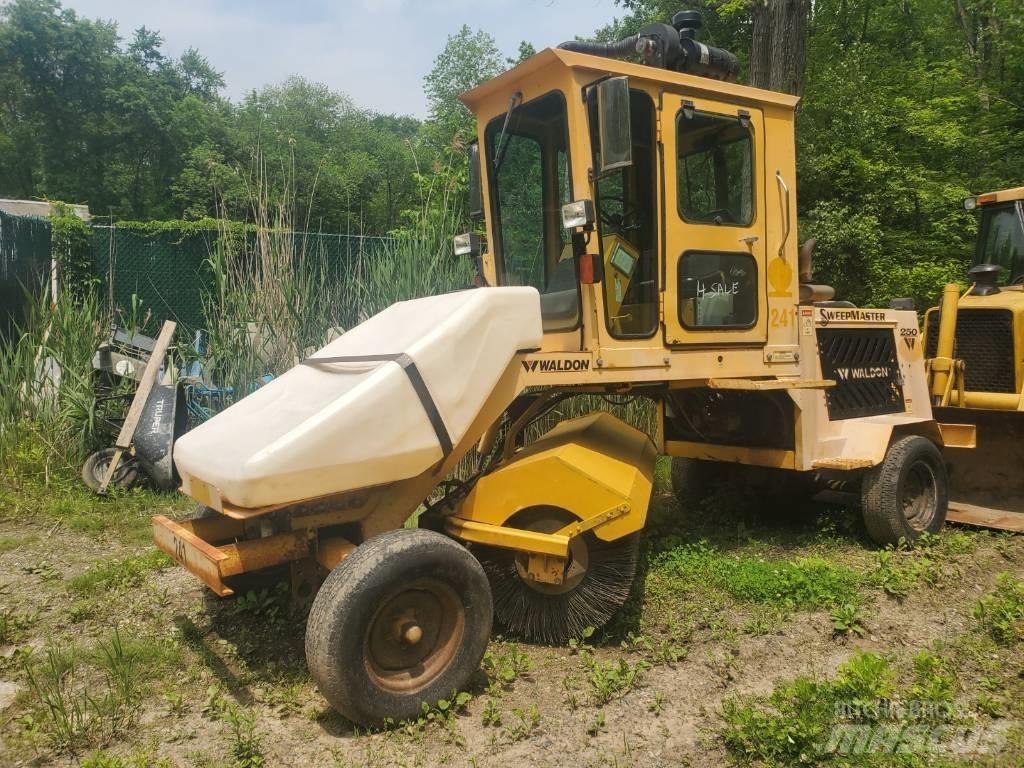  WALDIN SW250 Kamioni za čišćenje ulica