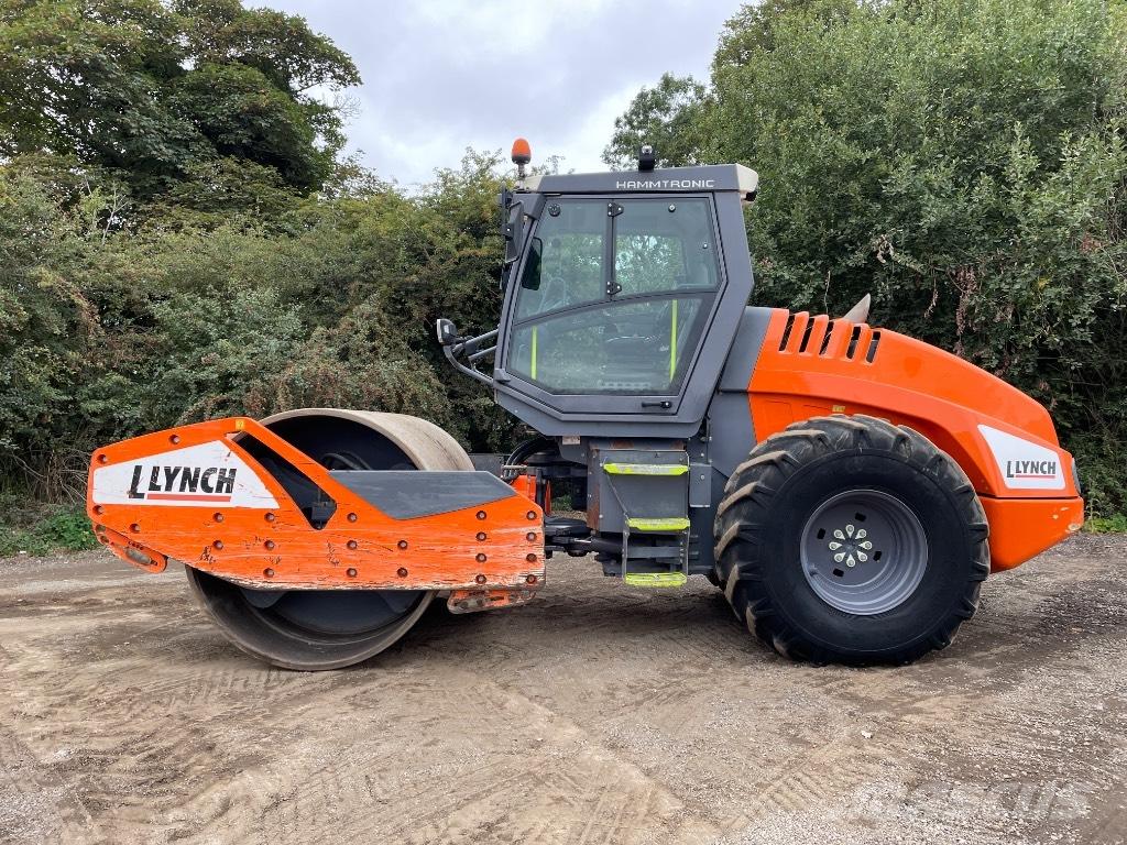 Hamm H 16 i Valjci sa jednim bubnjem