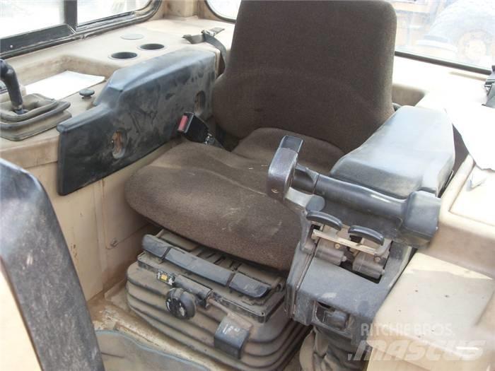 CAT D 6 M LGP Buldožeri gusjeničari