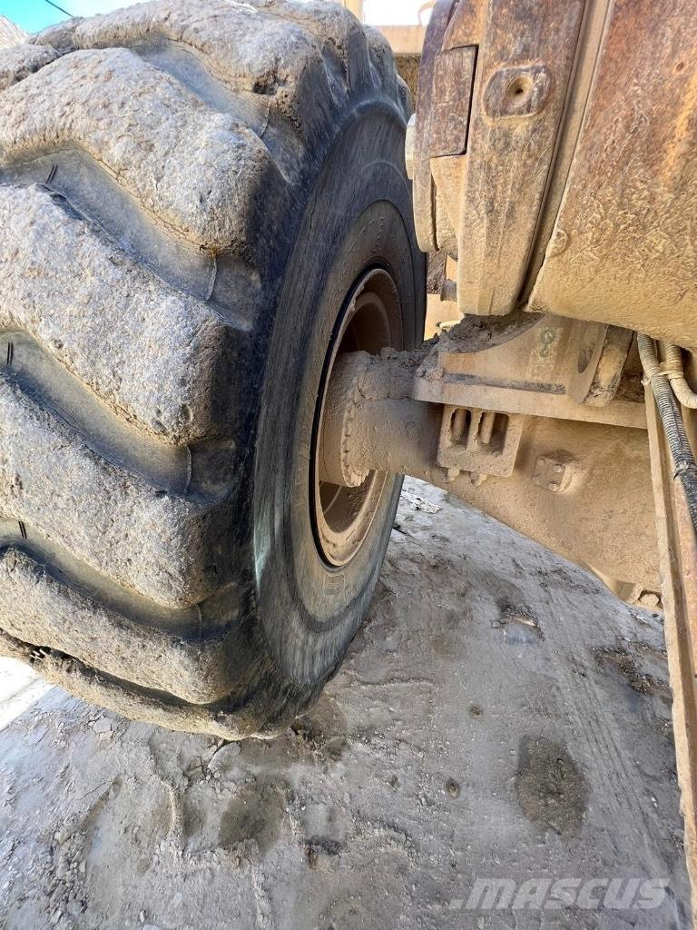 CAT 988 G Utovarivači na kotačima