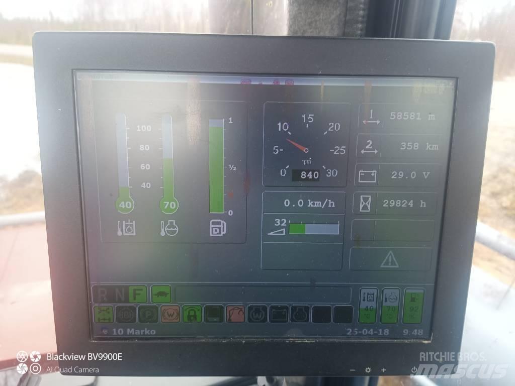 Komatsu 860.4 Forvarderi