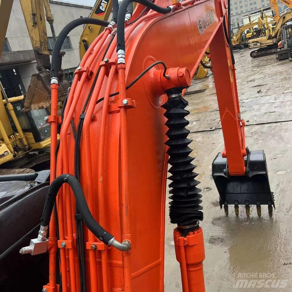 Hitachi ZX 120 Bageri gusjeničari