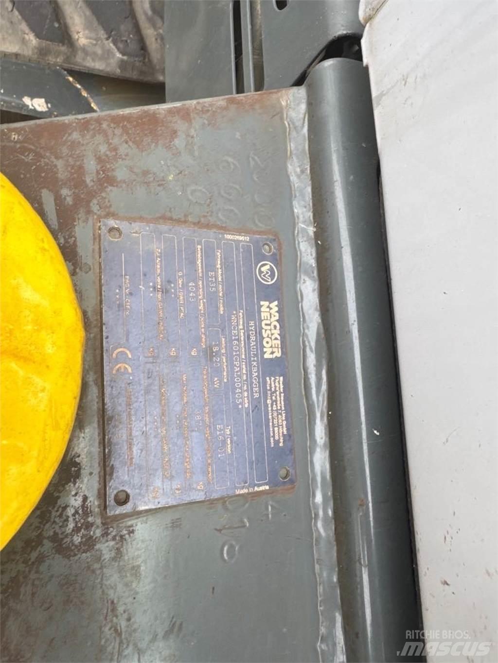 Wacker Neuson ET35 Bageri gusjeničari