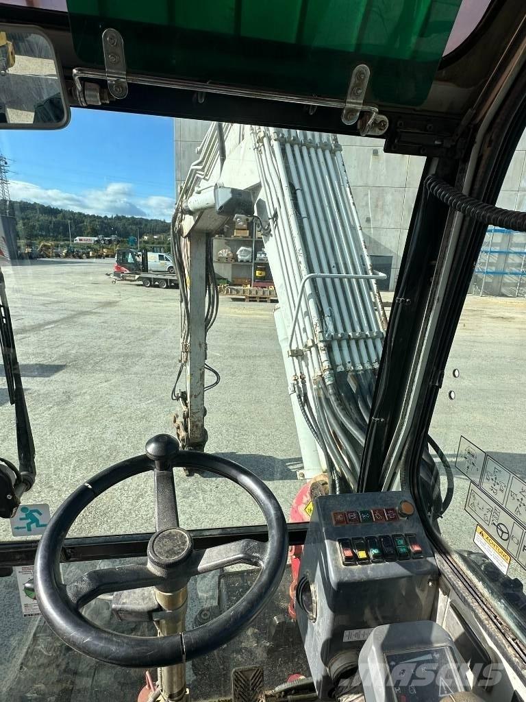 Takeuchi TB 175 W Bageri na kotačima