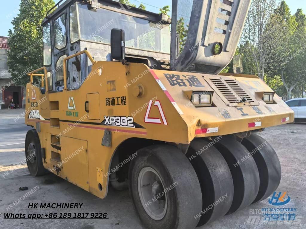 XCMG XP302 Gumeni valjci na kotačima