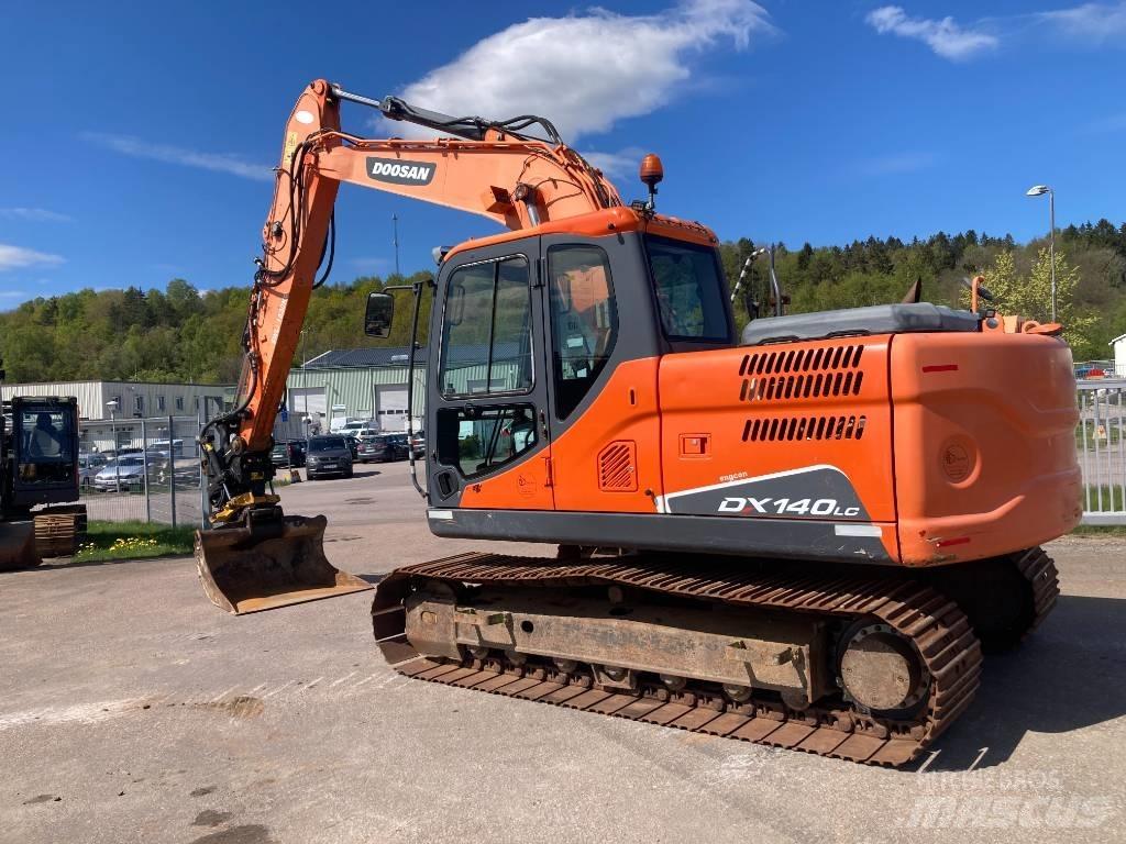 Doosan DX 140 LC Bageri gusjeničari
