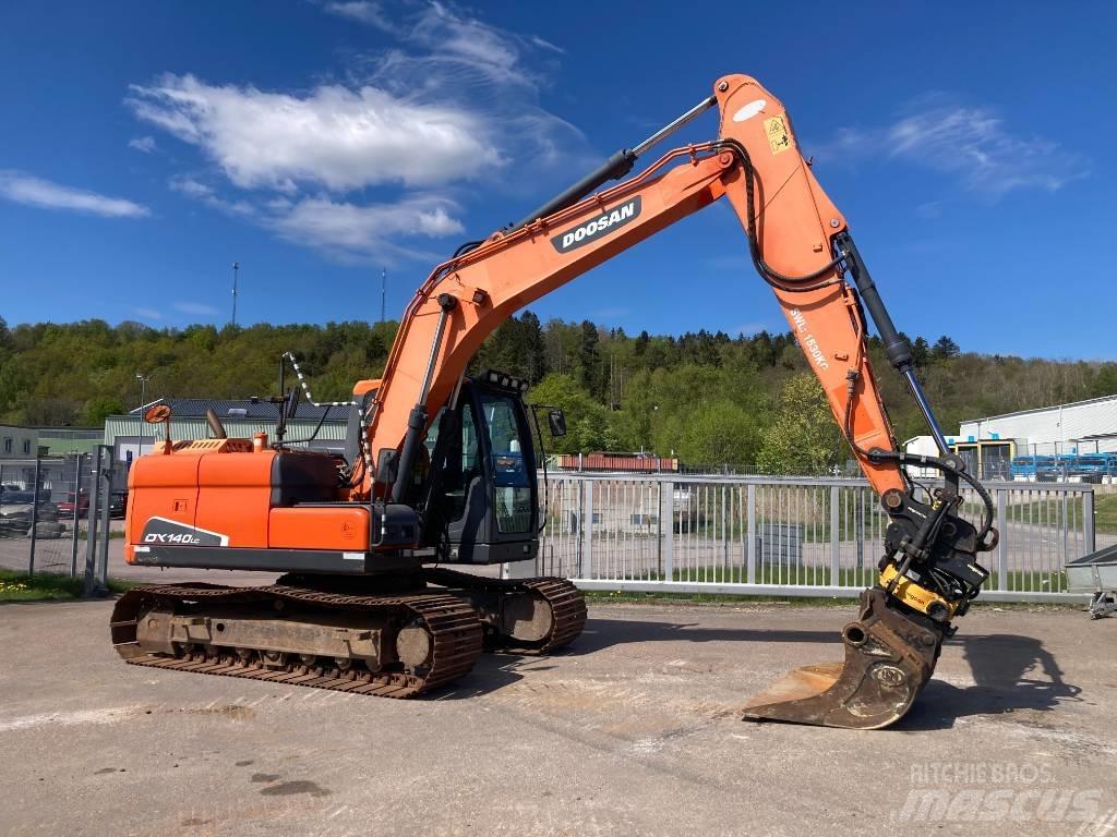 Doosan DX 140 LC Bageri gusjeničari