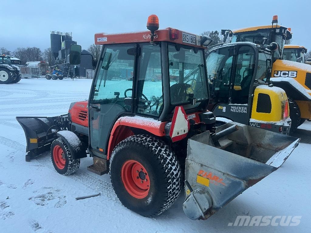 Kubota STV 36 Kompaktni (mali) traktori
