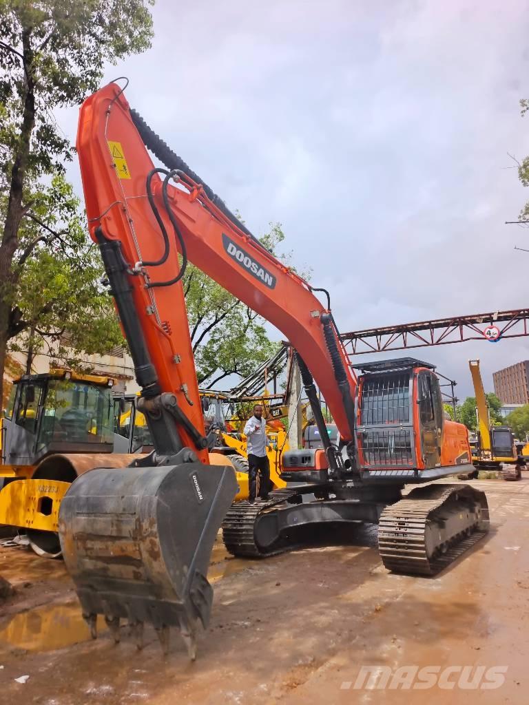 Doosan DX 300LC-9C Bageri gusjeničari