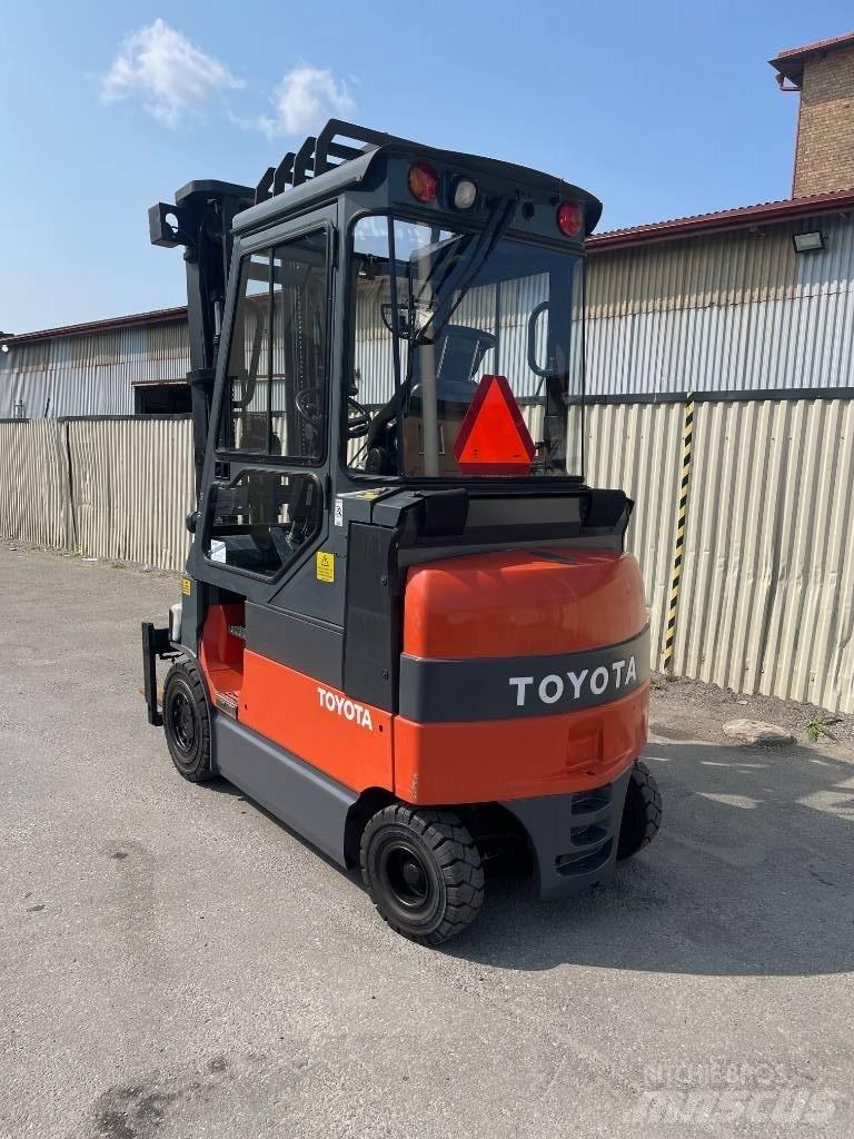 Toyota 7FBMF30 Električni viličari