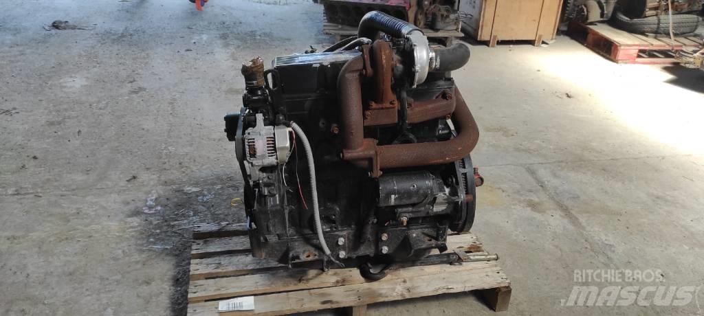 Yanmar 4TNE100 Motori