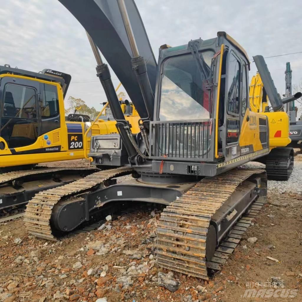 Volvo EC 240 Bageri gusjeničari