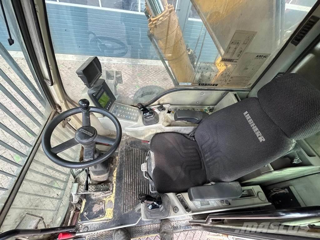 Liebherr A924C Bageri za manipuliranje materijalom / otpadom