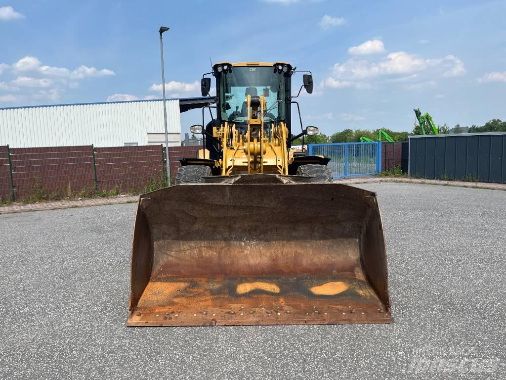 CAT 930M Utovarivači na kotačima