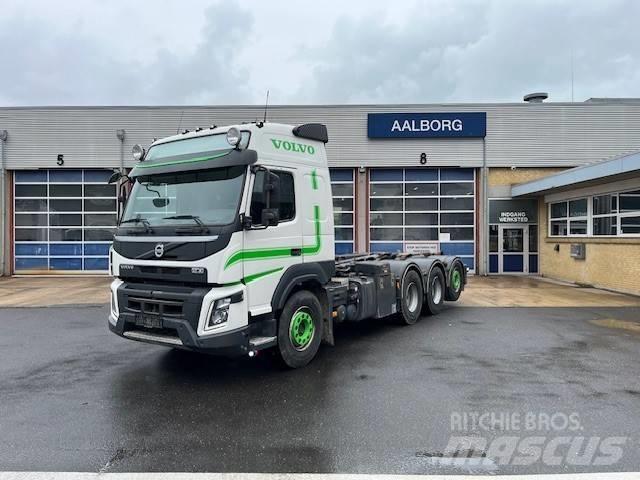 Volvo FMX 500 Rol kiper kamioni s kukama za dizanje