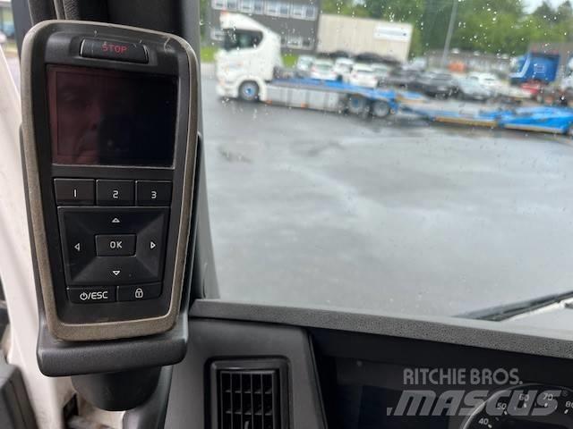 Volvo FMX 500 Rol kiper kamioni s kukama za dizanje