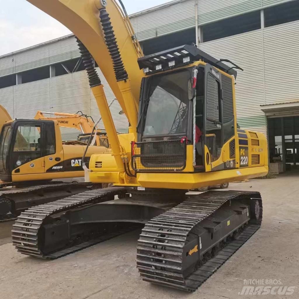 Komatsu PC 220-8 Bageri gusjeničari