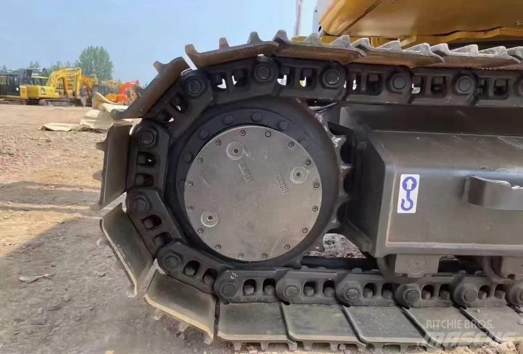 CAT 312 Bageri gusjeničari