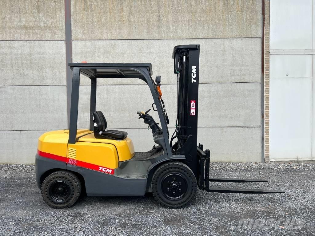 TCM FD30T3 Dizelski viličari