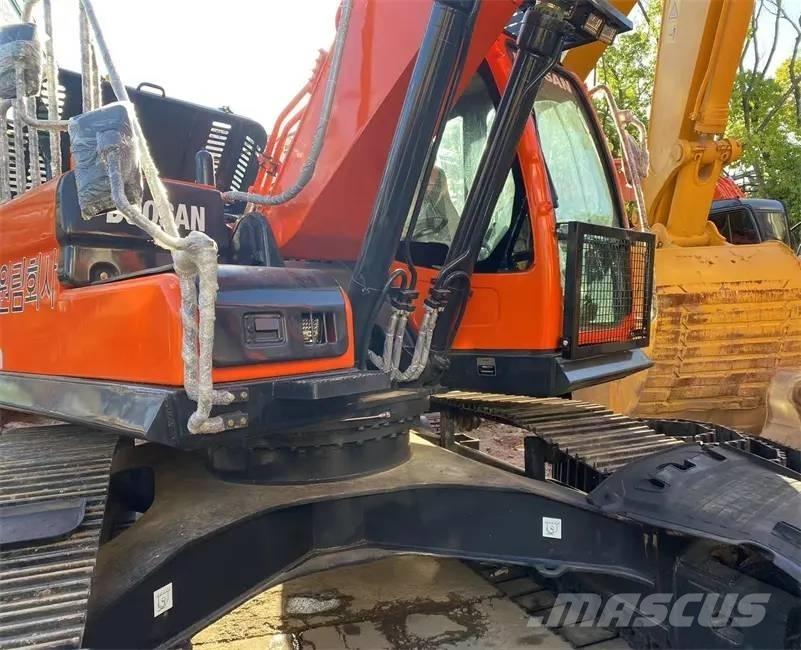 Doosan DX300LC-9C Bageri gusjeničari