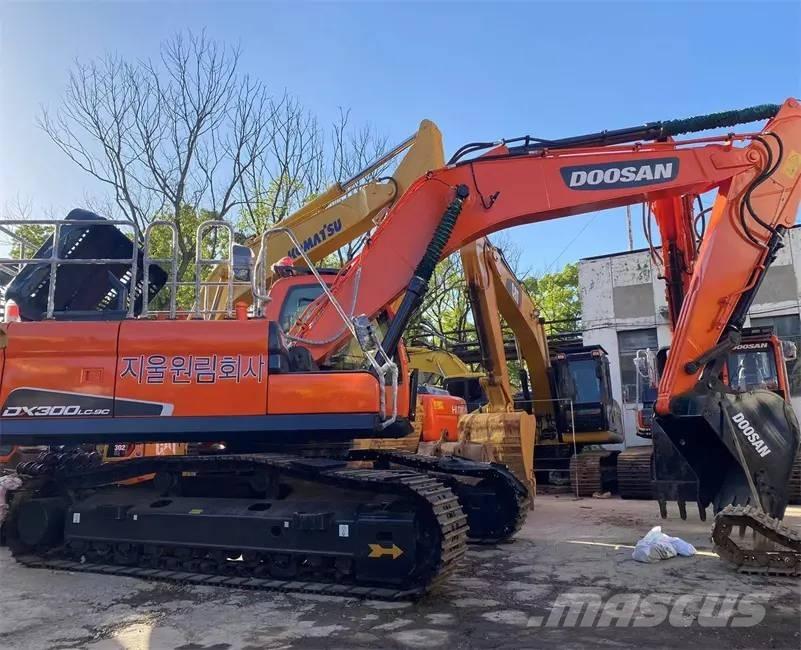 Doosan DX300LC-9C Bageri gusjeničari