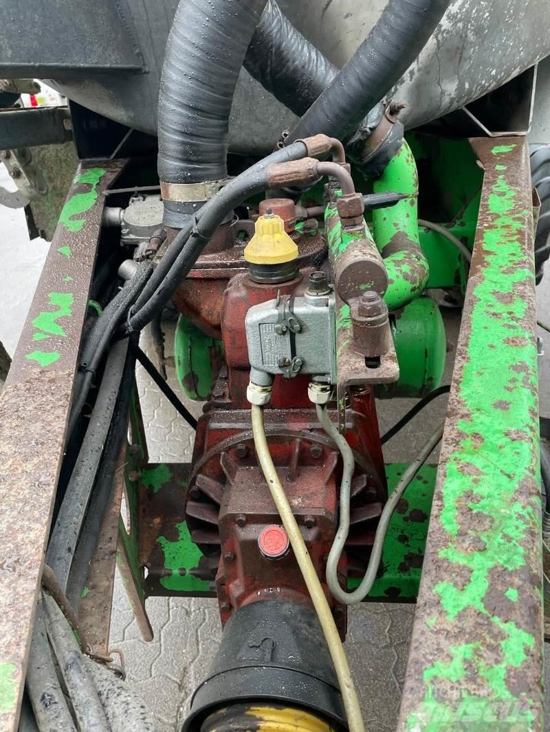 Joskin 12500 TS Rasipači gnojiva