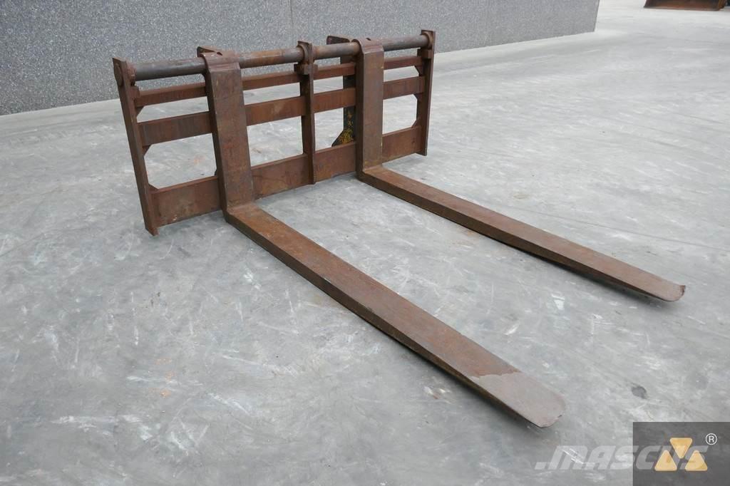 CAT 966/972 Forks Transport – ostalo