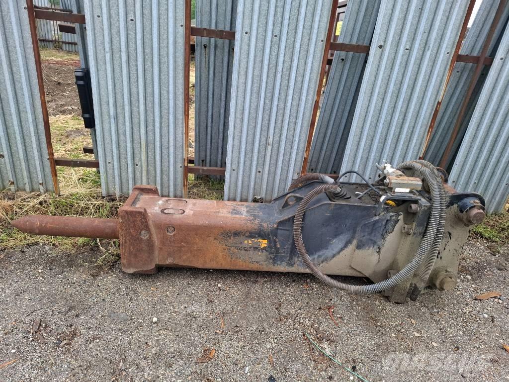 JCB JCB JS 175W Bageri na kotačima