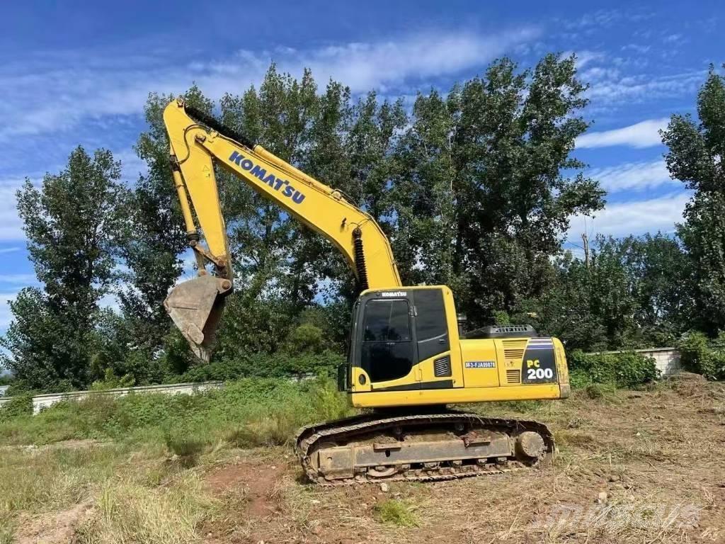 Komatsu PC 200 Bageri gusjeničari