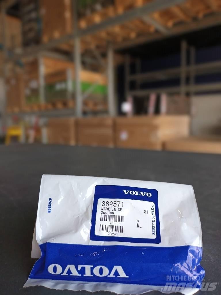 Volvo PIN 382571 Motori