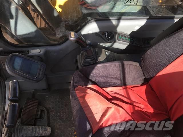 Volvo EC210B Bageri gusjeničari