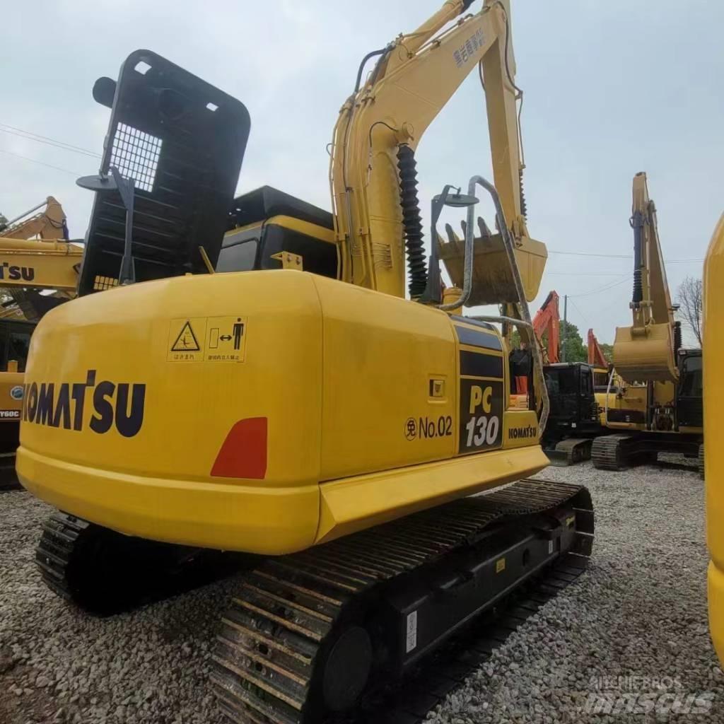 Komatsu PC 130 Bageri gusjeničari