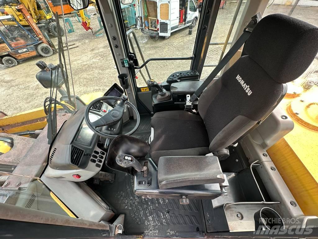 Komatsu WA 500-7 Utovarivači na kotačima
