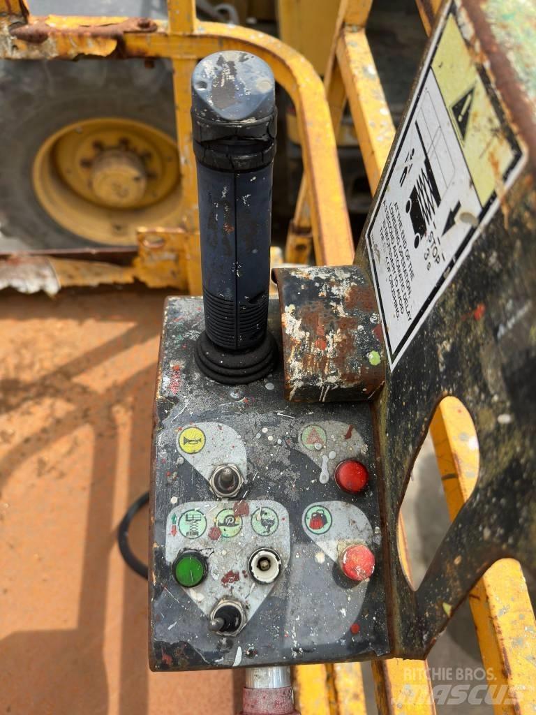 Haulotte Compact 10 Škaraste platforme