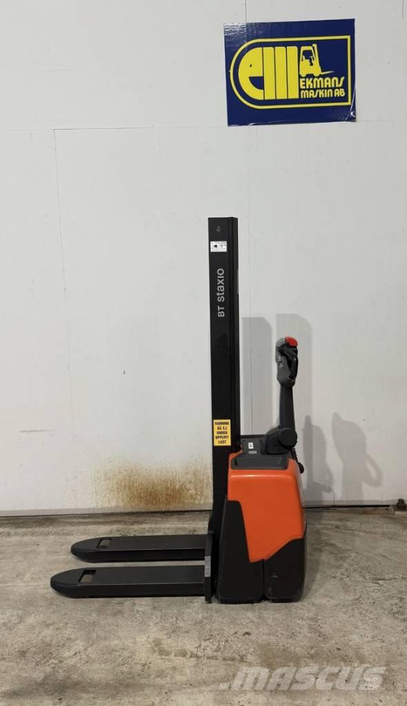 BT truck HWE 100 Nisko podizni električni viličar