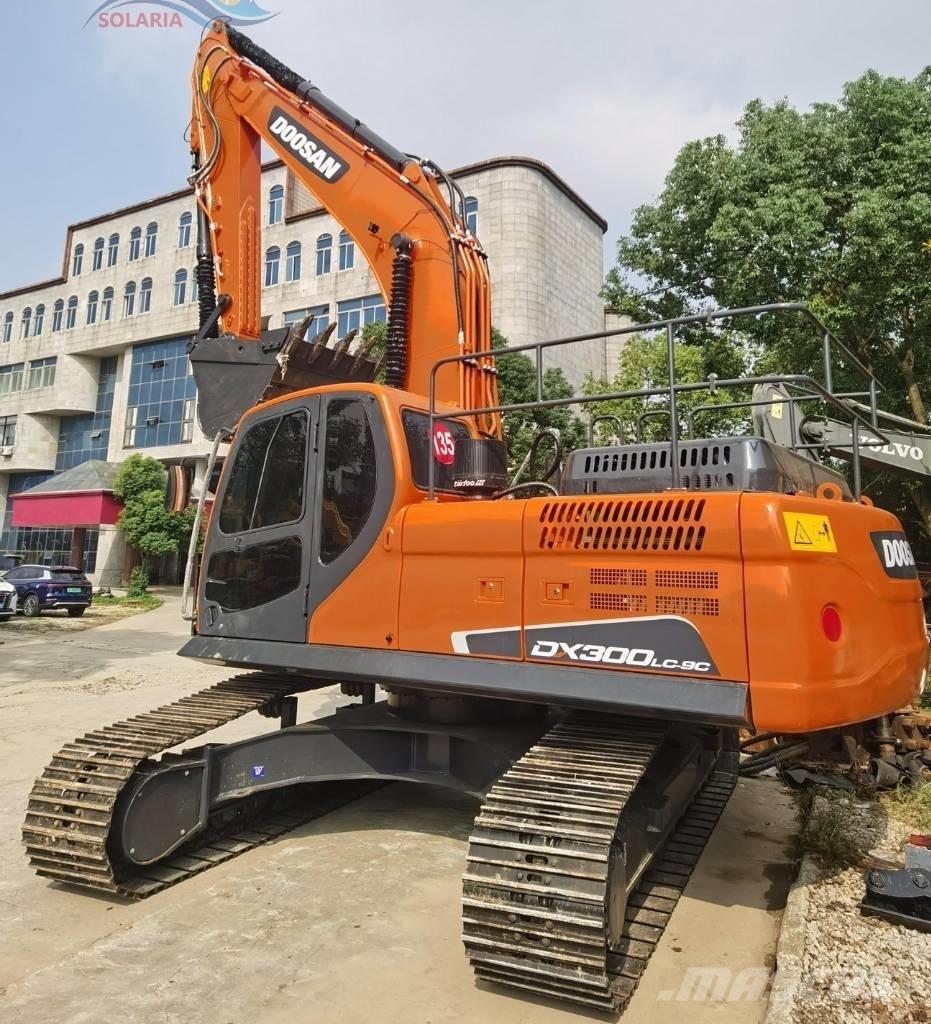 Doosan DX 300 LC Bageri gusjeničari