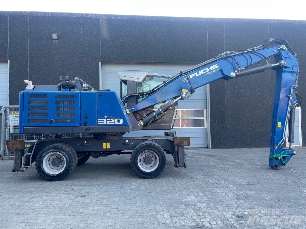 Fuchs MHL320F Bageri za manipuliranje materijalom / otpadom