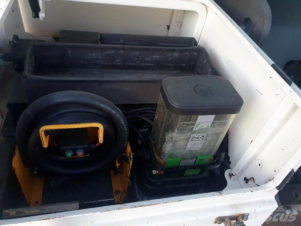 Volvo EC 250 D N L Bageri gusjeničari